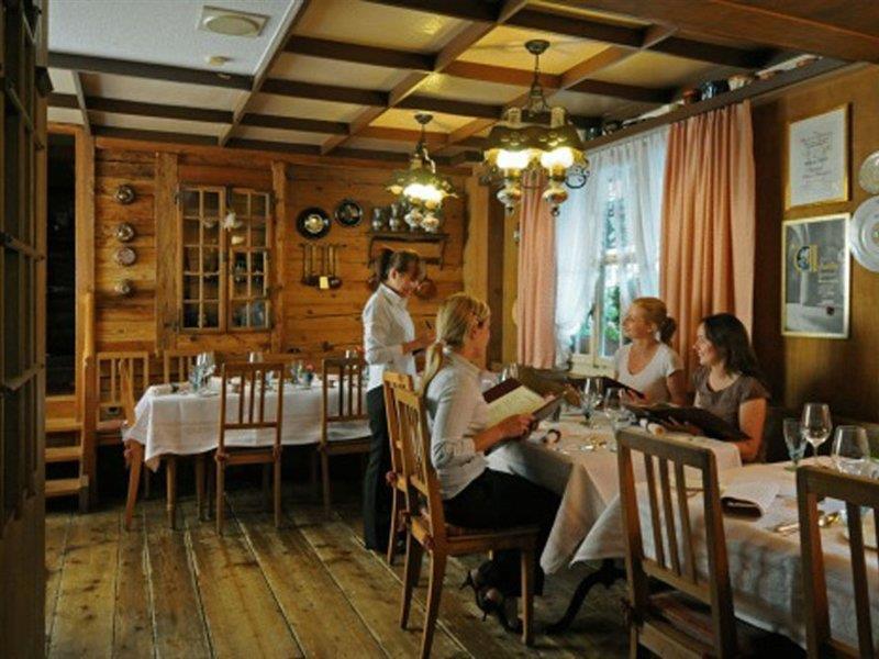 Alpenblick Hotel&Restaurant Wilderswil by Interlaken Buitenkant foto
