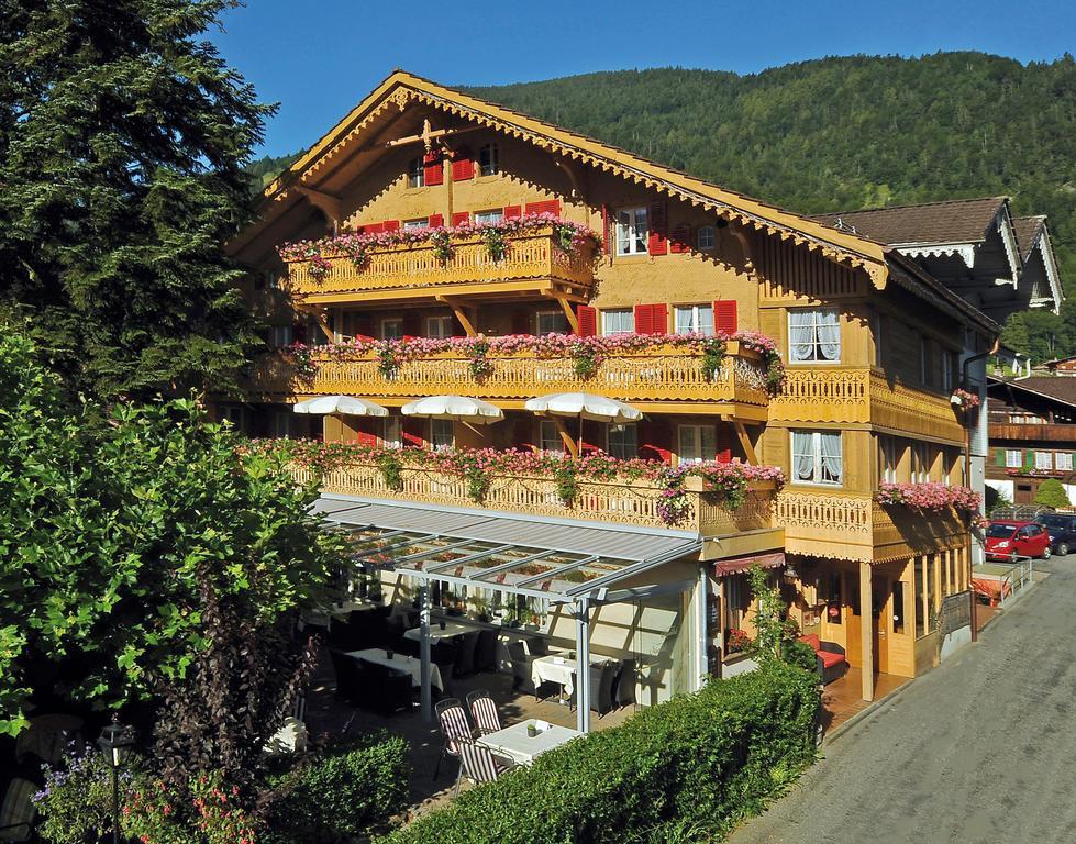 Alpenblick Hotel&Restaurant Wilderswil by Interlaken Buitenkant foto